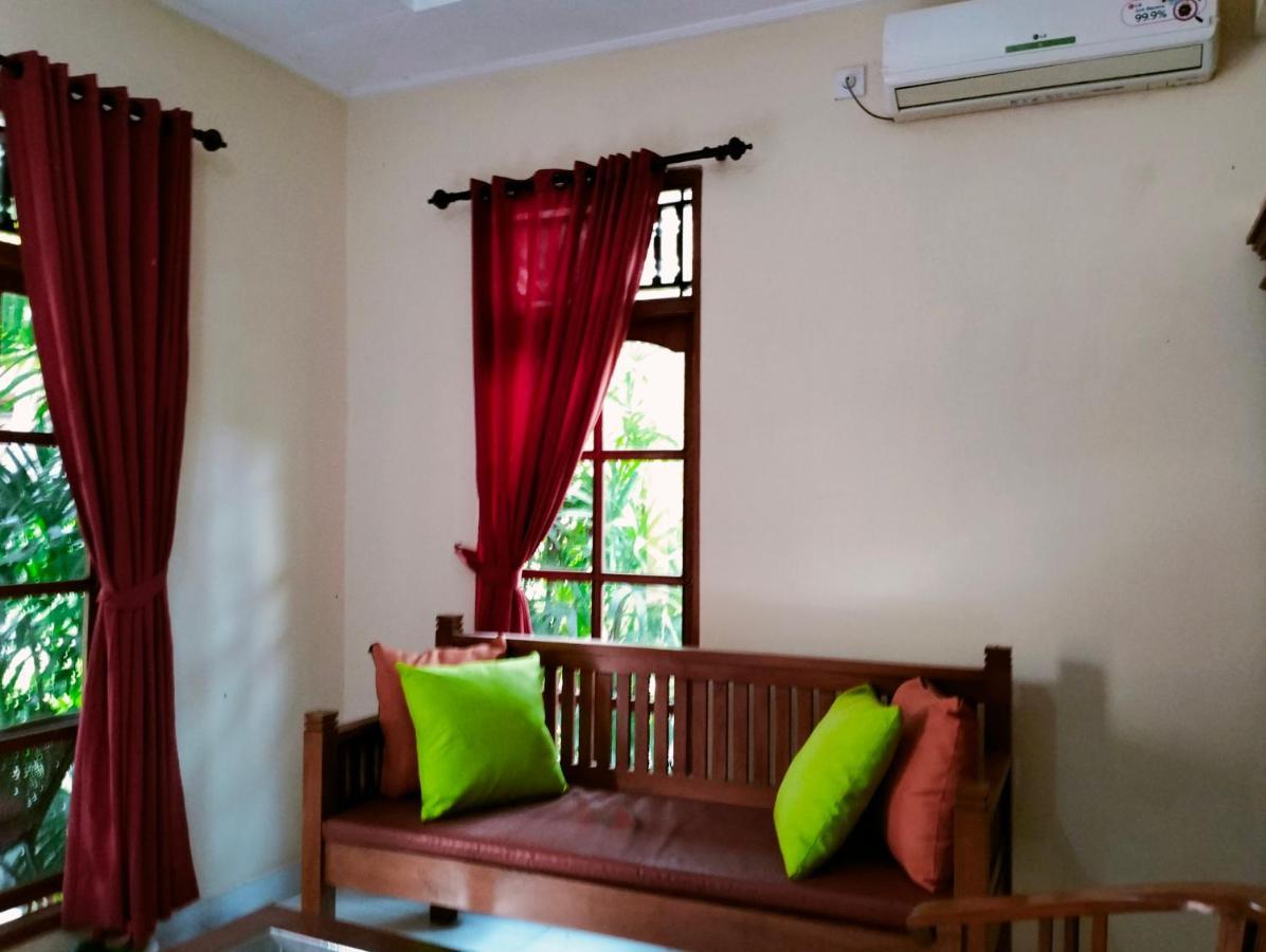 Kaia Lovina Guest House Bagian luar foto