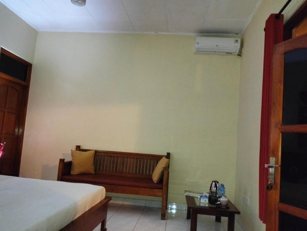 Kaia Lovina Guest House Bagian luar foto