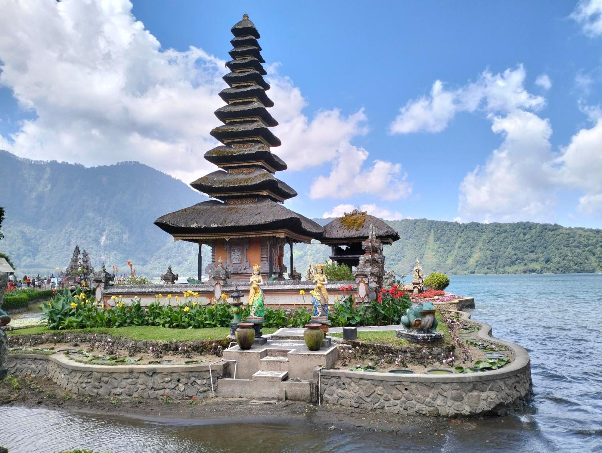 Kaia Lovina Guest House Bagian luar foto