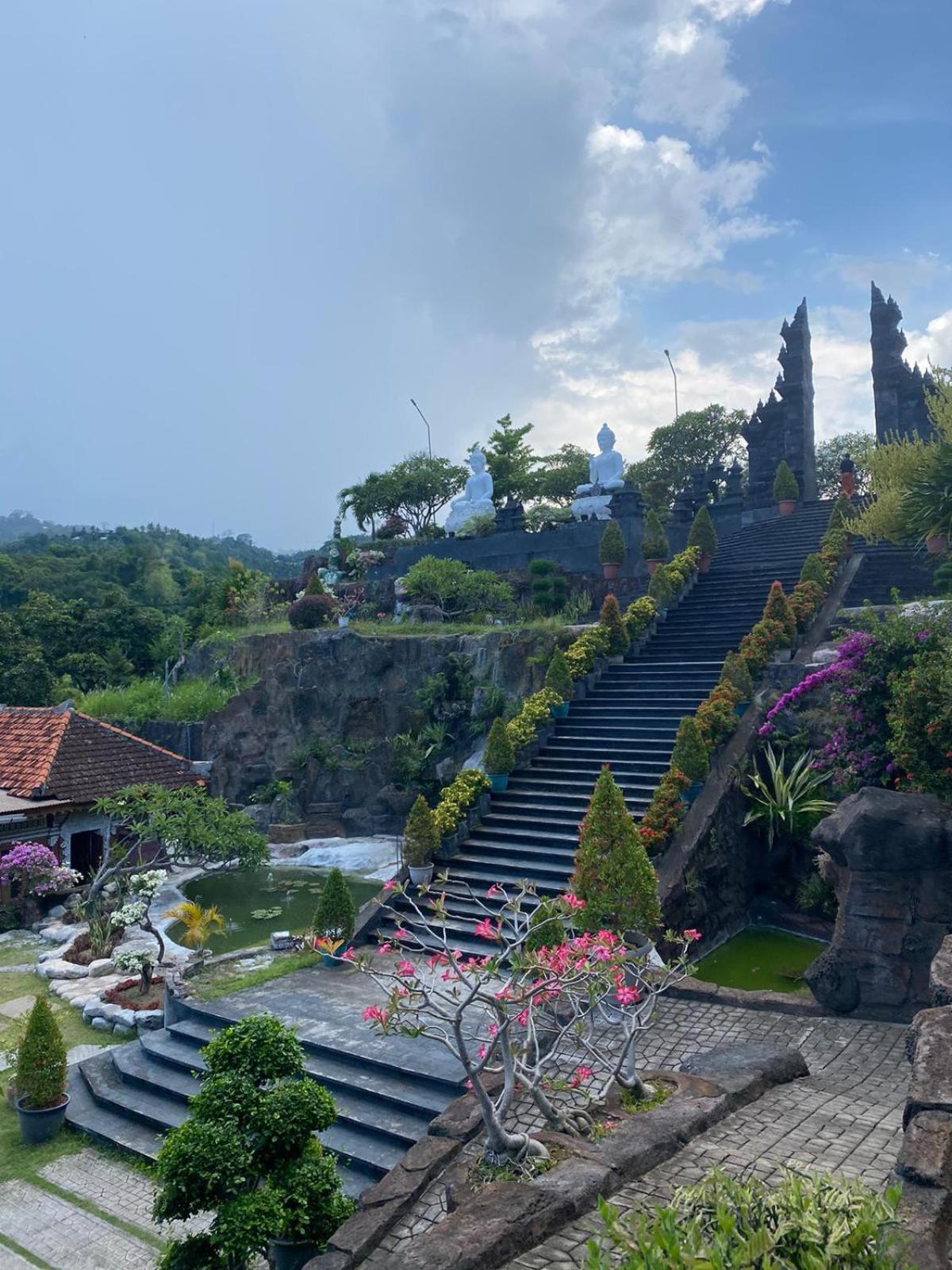 Kaia Lovina Guest House Bagian luar foto